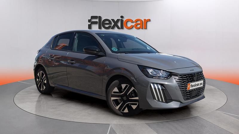 Usado Peugeot 208 Allure 101 CV (74 kW) 2025 Gris Utilitario
