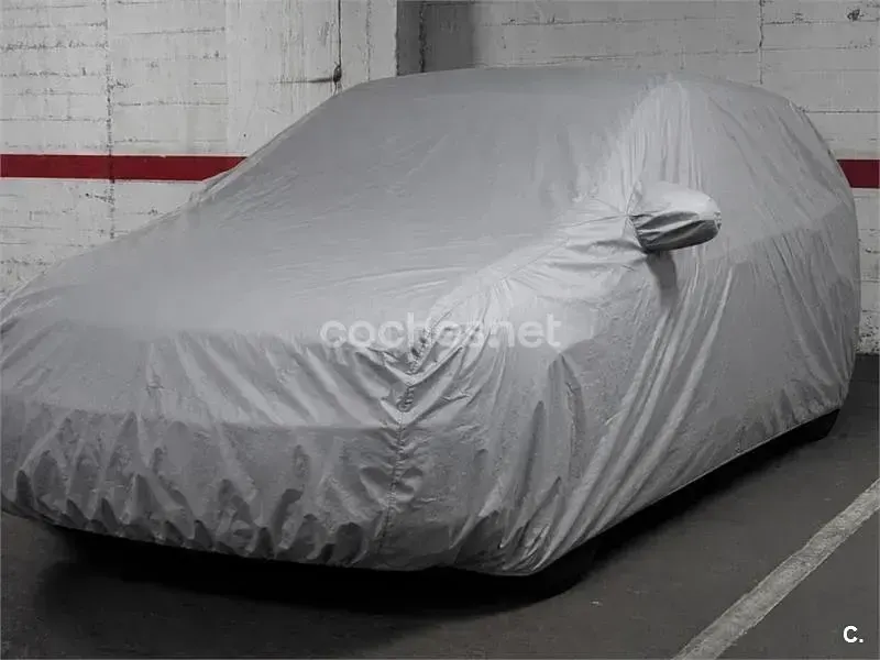 Usado VW Polo Trendline 75 CV (55 kW) 2003 Gris / plata Berlina