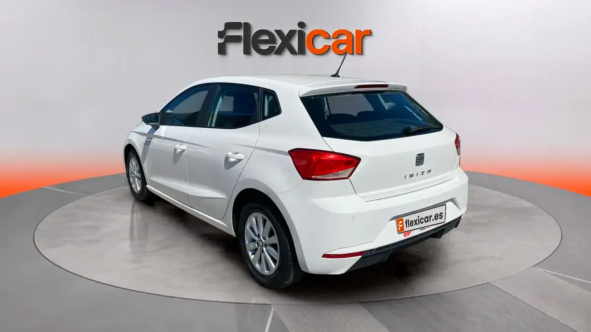 Usado Seat Ibiza Reference 80 CV (58 kW) 2019 Blanco Utilitario