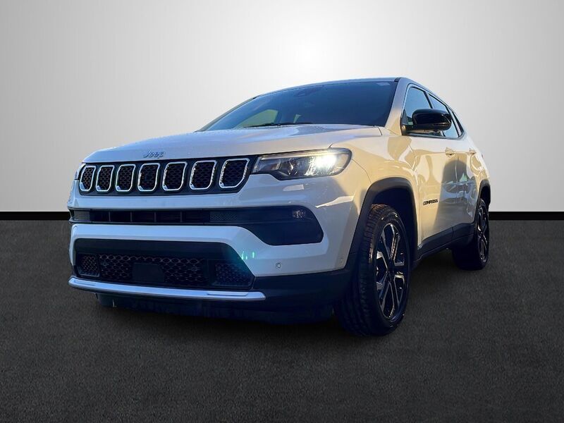 Blanco Nuevo 2025 Jeep Compass Altitude SUV | 33.299 € (Precio justo) - Imagen 1/4