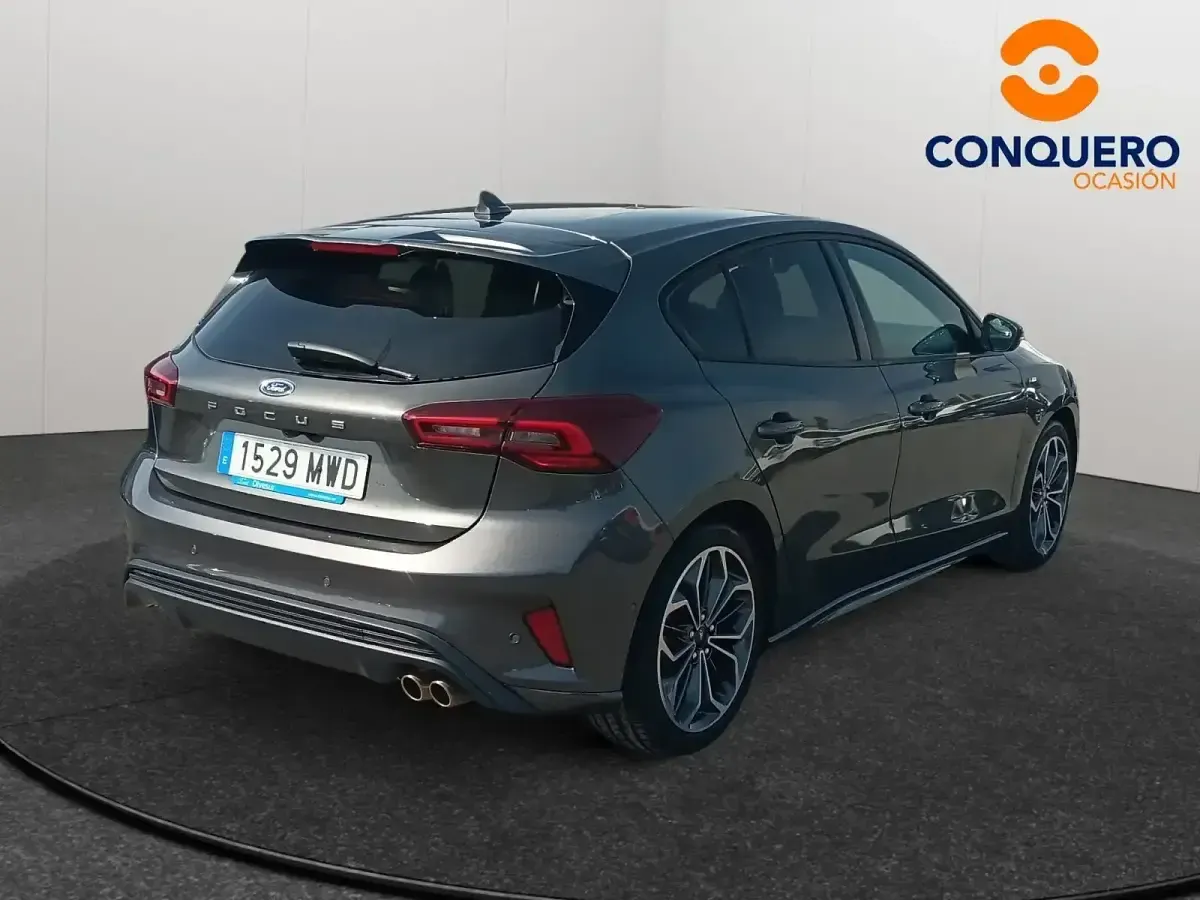 Usado Ford Focus ST-Line X 125 CV (91 kW) 2024 Gris / plata Berlina