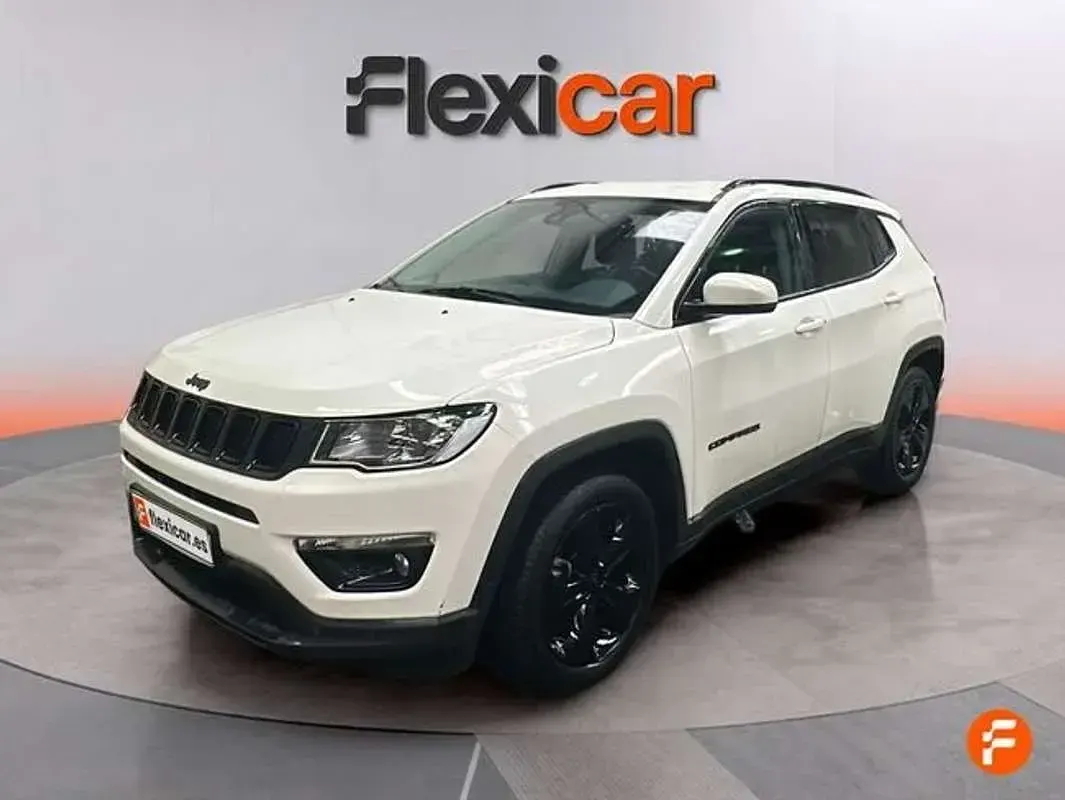 Usado Jeep Compass Sport 140 CV (102 kW) 2019 Blanco SUV