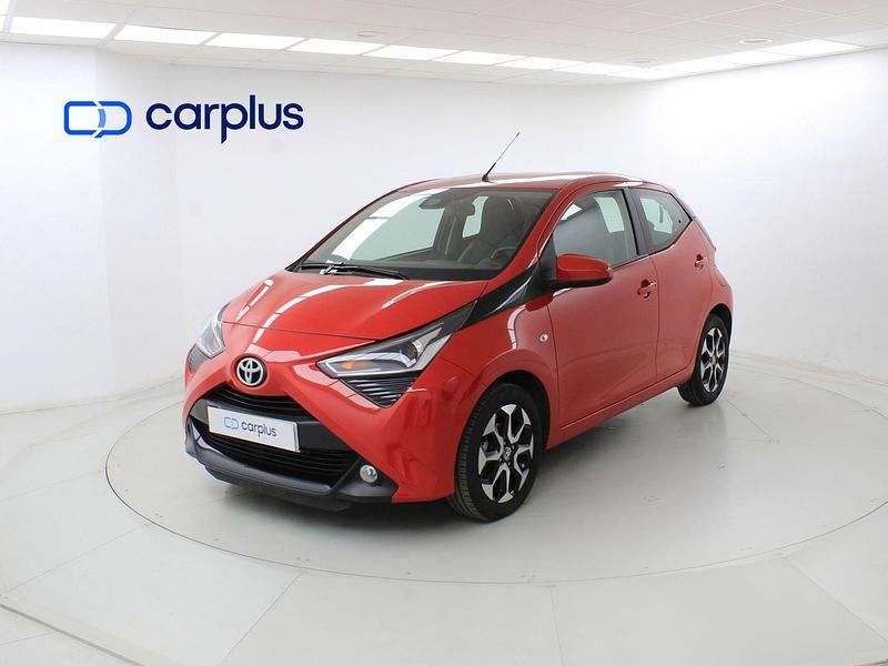 Xrojo (met)3p0 Usado 2021 Toyota Aygo X-play Utilitario | 13.990 € (Precio justo) - Imagen 1/4