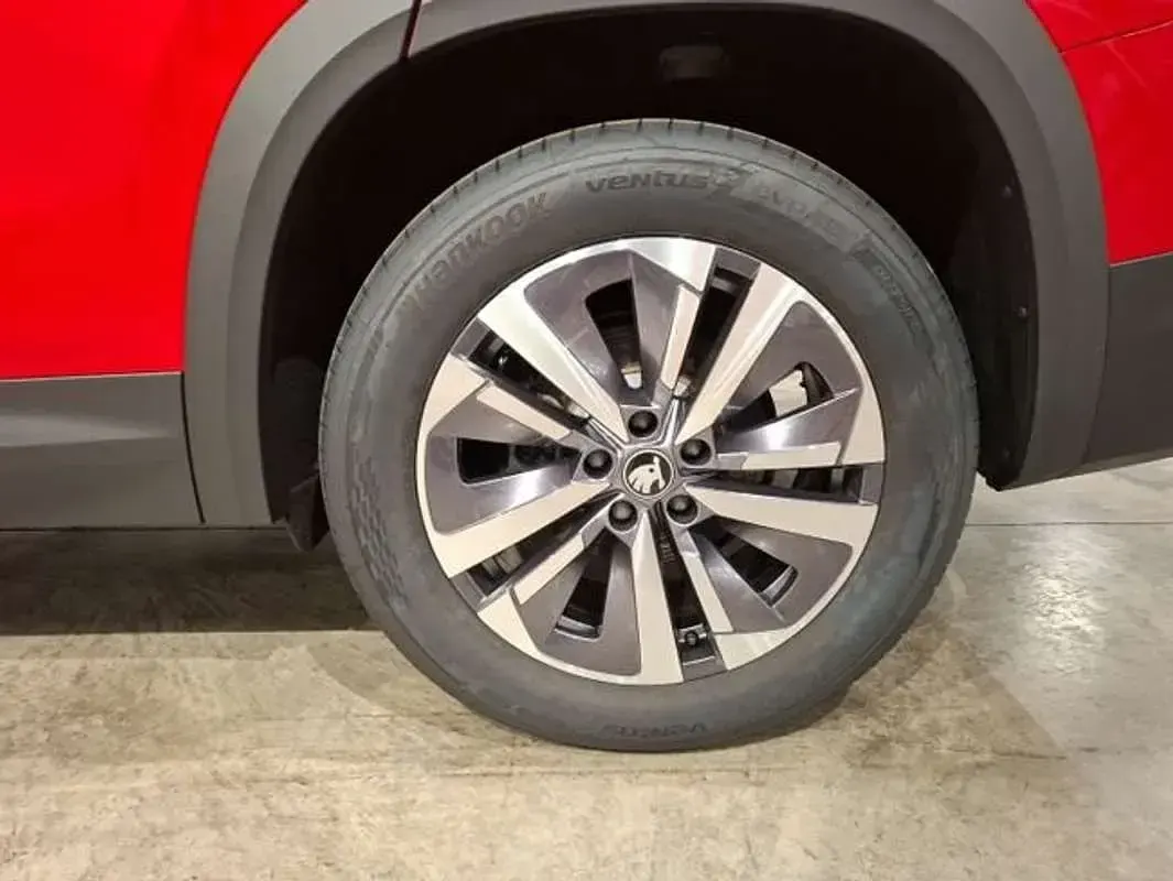 Usado Skoda Kodiaq Selection 204 CV (150 kW) 2025 Rojo SUV