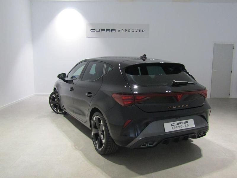 Usado Cupra Leon 150 CV (110 kW) 2024 Negro Coupe