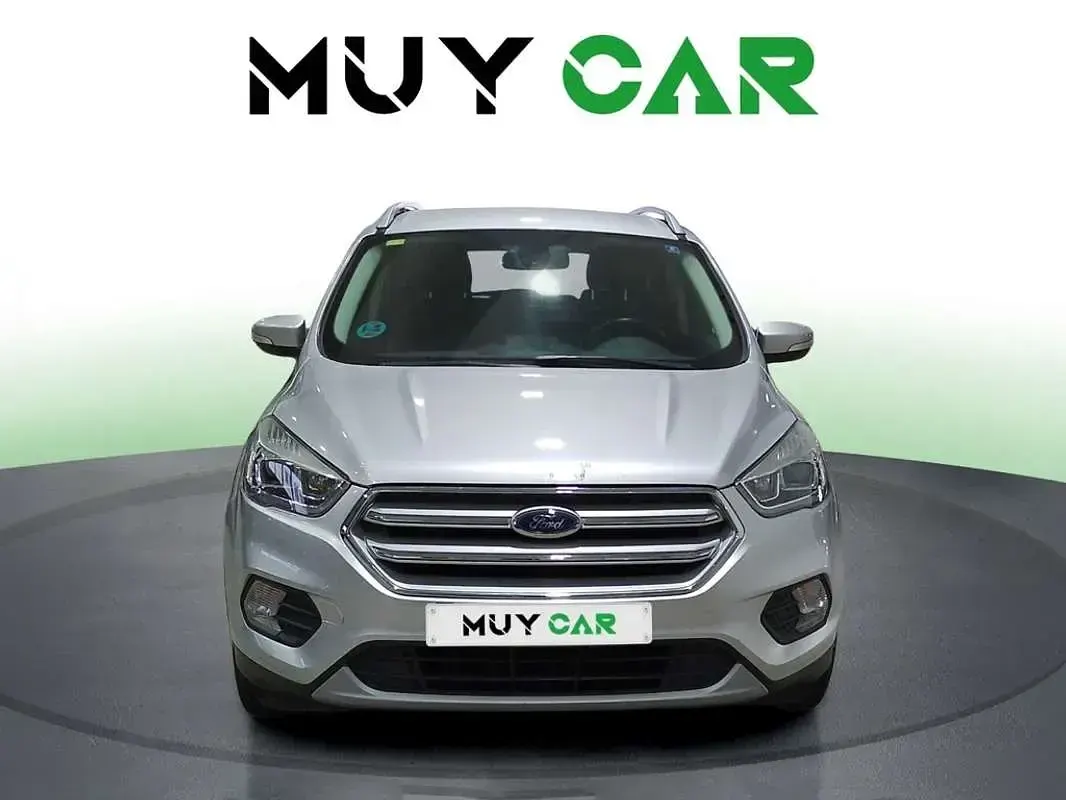 Usado Ford Kuga Titanium 120 CV (88 kW) 2018 Gris SUV