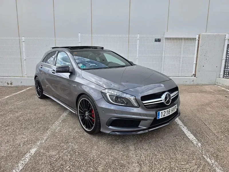 Usado Mercedes A45 AMG AMG 360 CV (264 kW) 2014 Gris / plata Utilitario