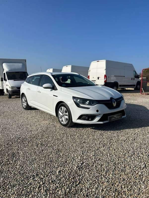 Blanco Usado 2020 Renault Mégane IV Business Utilitario | 8900 € (Precio justo) - Imagen 1/4