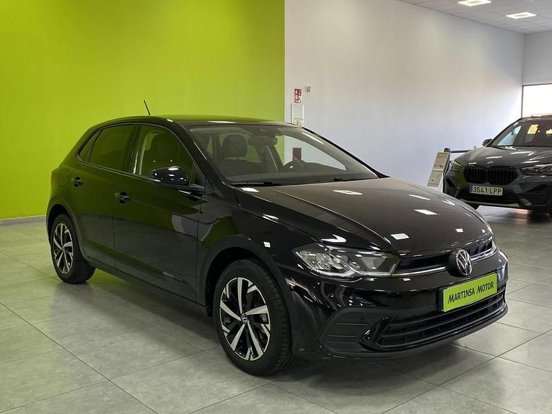 Usado VW Polo 95 CV (69 kW) 2025 Negro Utilitario