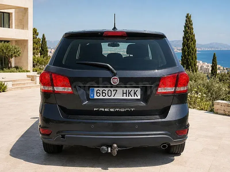 Usado Fiat Freemont Lounge 140 CV (102 kW) 2012 Negro SUV
