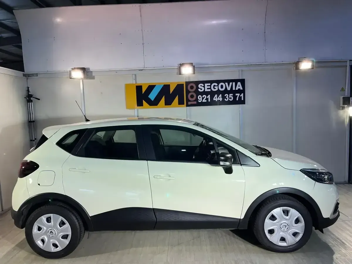 Usado Renault Captur Life 90 CV (66 kW) 2019 Beige SUV