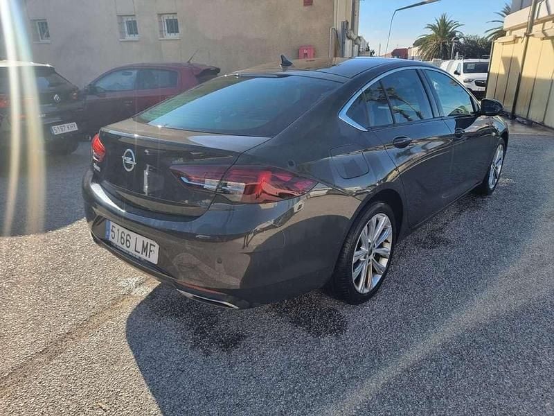Usado Opel Insignia Business Elegance 174 CV (127 kW) 2021 Berlina