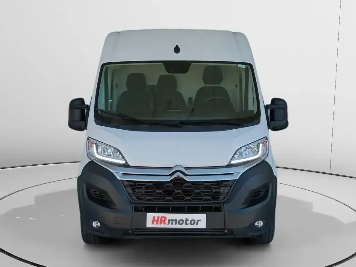 Usado Citroën Jumper 141 HP (103 kW) 2023 Branco Monovolume