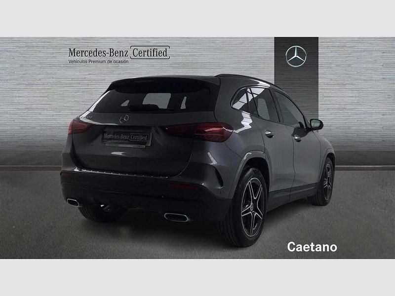 Usado Mercedes GLA200 150 CV (110 kW) 2025 Gris SUV