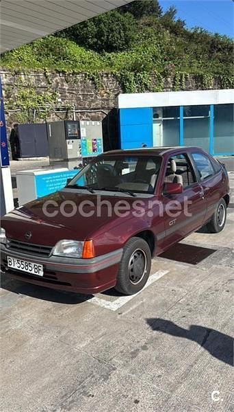 Usado Opel Kadett S 82 CV (60 kW) 1990 Granate Utilitario