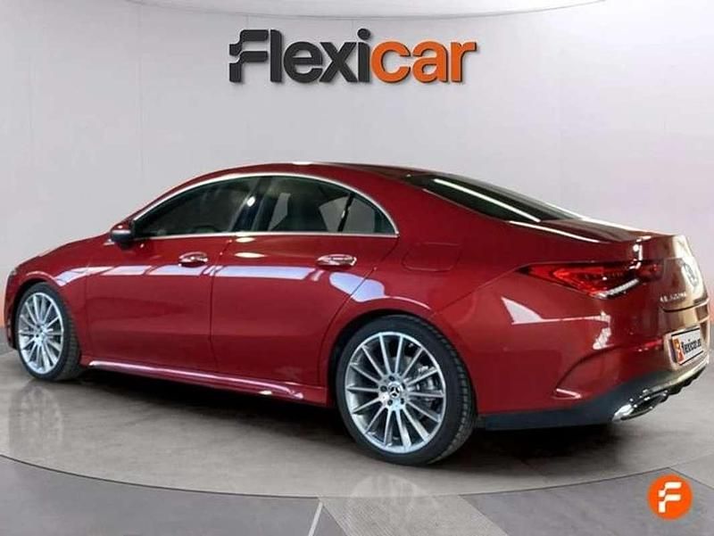 Usado Mercedes CLA220 190 CV (139 kW) 2025 Rojo Berlina