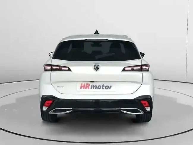 Usado Peugeot 308 Allure 130 CV (95 kW) 2022 Blanco Familiar