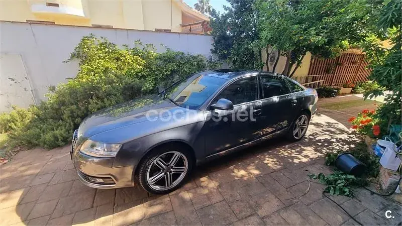 Usado Audi A6 S-Line 240 CV (176 kW) 2010 Gris / plata Berlina