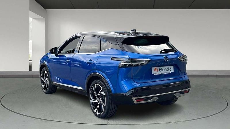 Nuevo Nissan Qashqai Premium Edition 158 CV (116 kW) 2025 Magnetic blue + black metalizado SUV