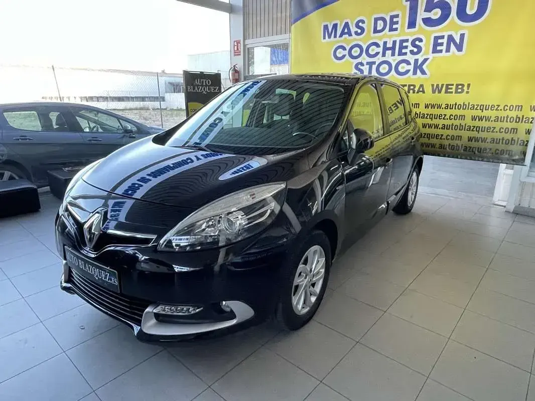 Usado Renault Scénic LIMITED 116 CV (85 kW) 2015 Negro Monovolumen