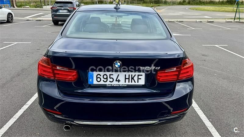 Usado BMW 320 Luxury Line 184 CV (135 kW) 2012 Azul Berlina