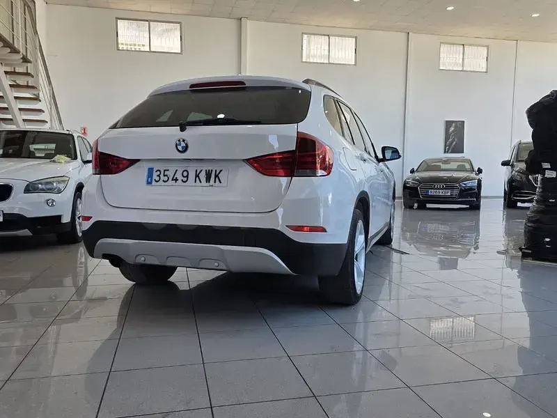 Usado BMW X1 Comfort Edition 143 CV (105 kW) 2014 Blanco SUV