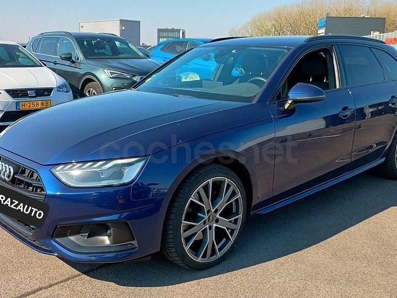 Usado Audi A4 163 CV (119 kW) 2022 Azul Familiar
