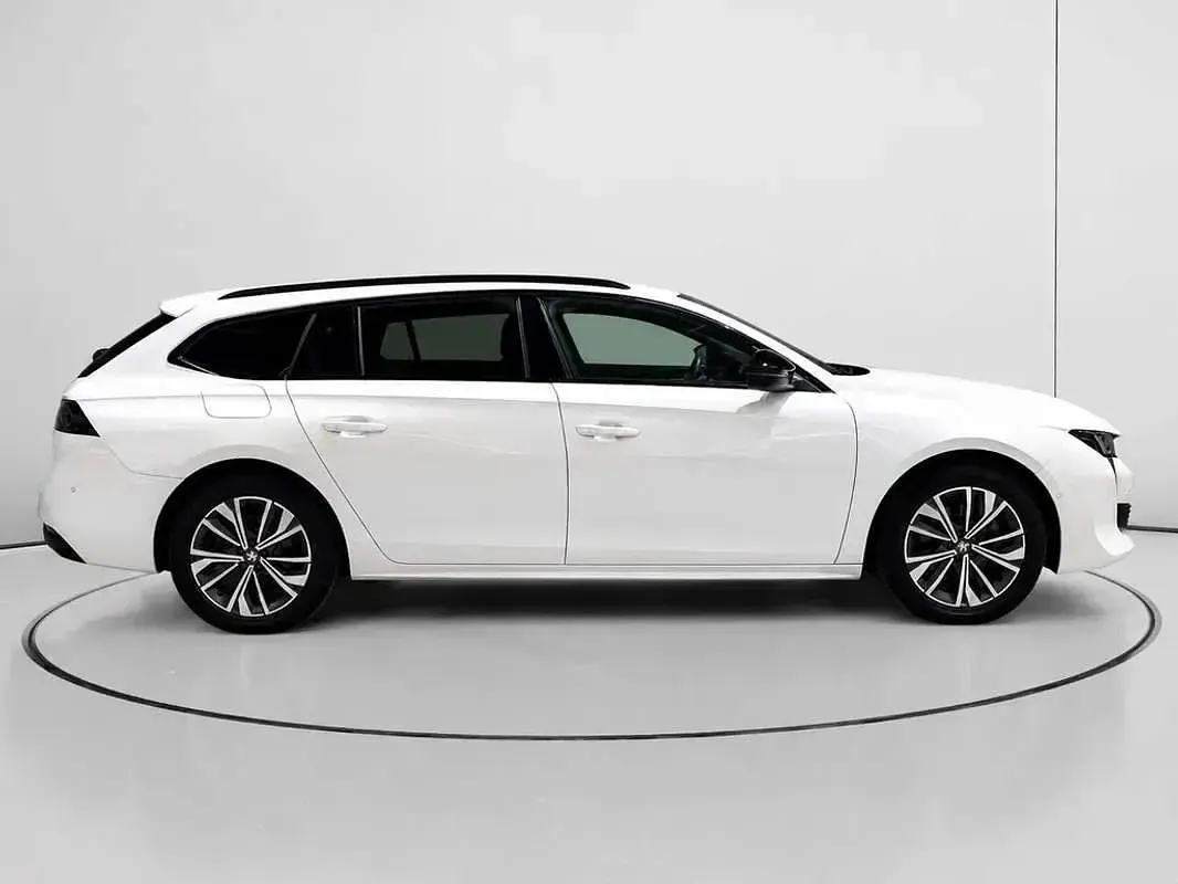 Usado Peugeot 508 SW Allure 131 CV (96 kW) 2022 Blanco Familiar