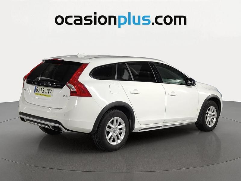 Usado Volvo V60 CC Kinetic 150 CV (110 kW) 2016 Blanco Familiar