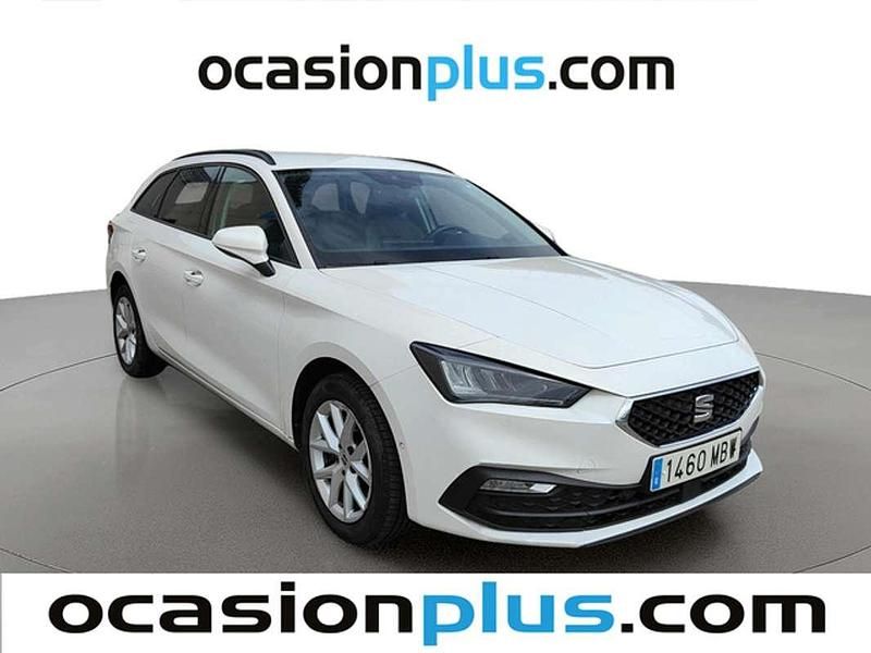 Usado Seat Leon ST Style 116 CV (85 kW) 2022 Blanco Familiar