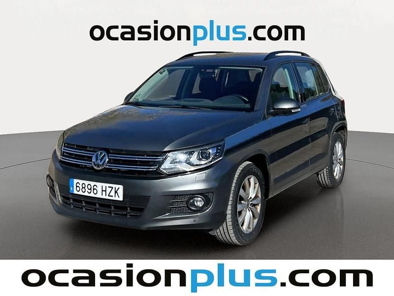 Gris Usado 2014 VW Tiguan SUV | 12.900 € (Precio justo) - Imagen 1/4