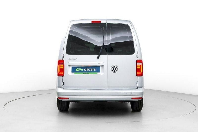 Usado VW Caddy 102 CV (75 kW) 2020 Gris Monovolumen