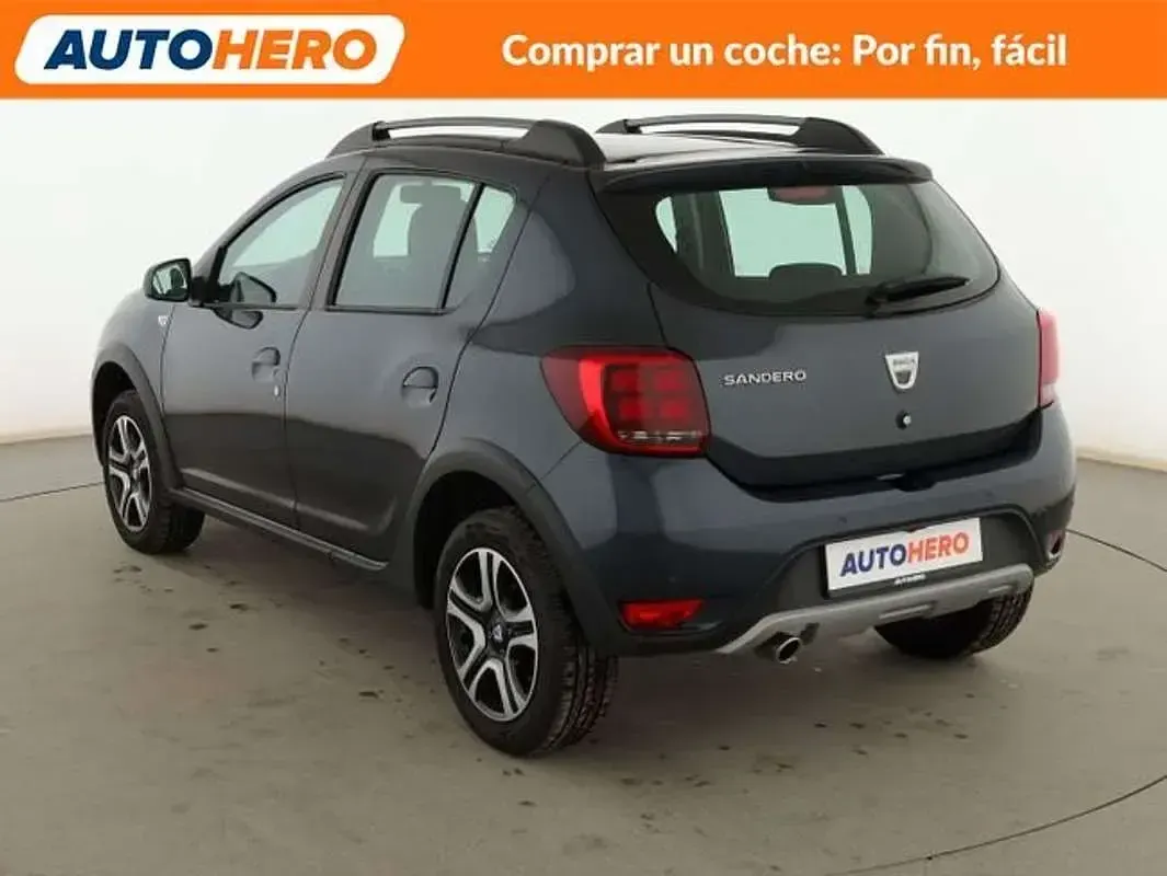 Usado Dacia Sandero 101 CV (74 kW) 2020 Gris Berlina