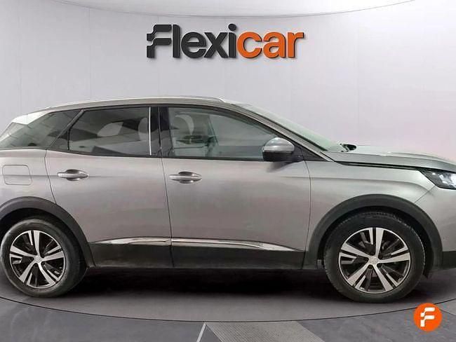 Usado Peugeot 3008 Allure 130 CV (95 kW) 2021 Gris SUV