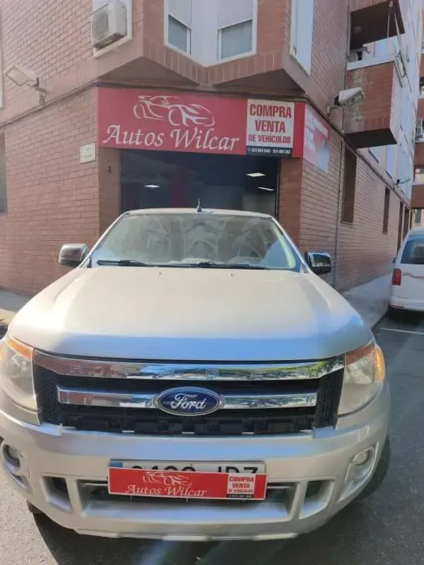 Usado Ford Ranger Limited 150 CV (110 kW) 2015 Gris Pickup/Camioneta