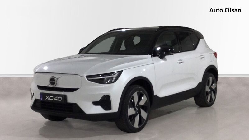Usado Volvo XC40 Plus 175 kW (238 CV) 2023 Blanco SUV