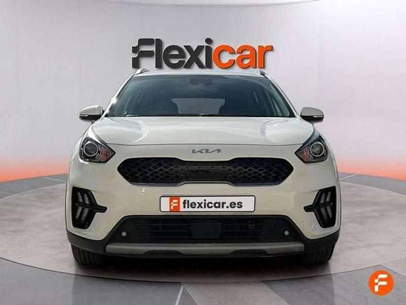Käytetty Kia Niro 141 HP (103 kW) 2022 Valkoinen Katumaasturi