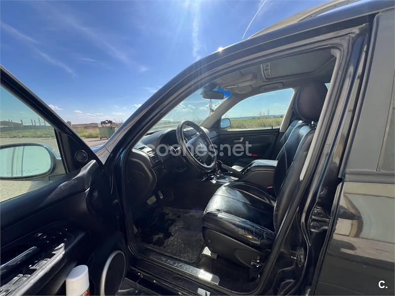 Usado Ssangyong (KGM) Rexton II Limited 186 CV (136 kW) 2007 Negro SUV