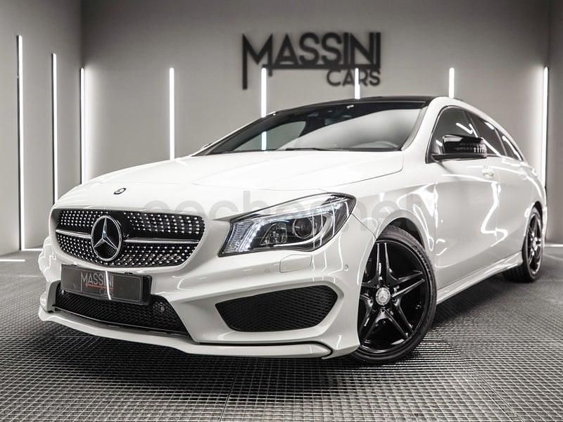 Usado Mercedes CLA200 Shooting Brake AMG line 136 CV (100 kW) 2016 Blanco Familiar