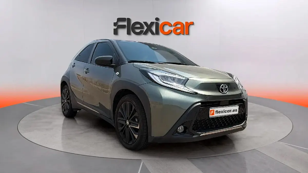 Usado Toyota Aygo X 72 CV (52 kW) 2023 SUV