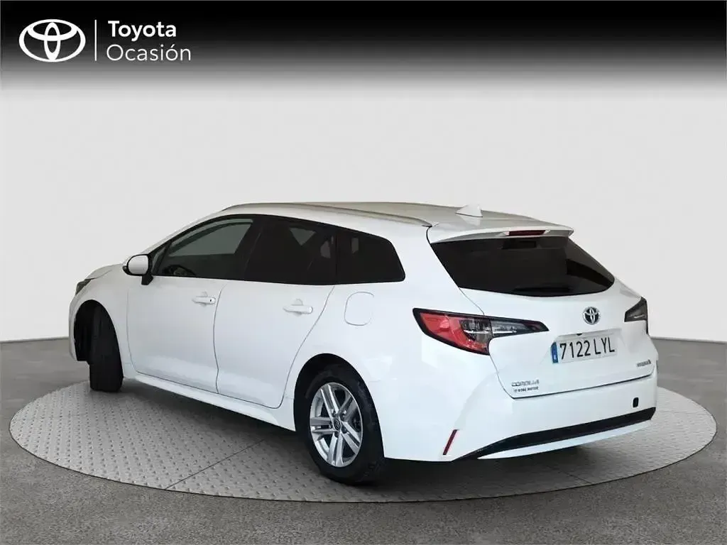 Usado Toyota Corolla Active 122 CV (89 kW) 2022 Blanco Familiar