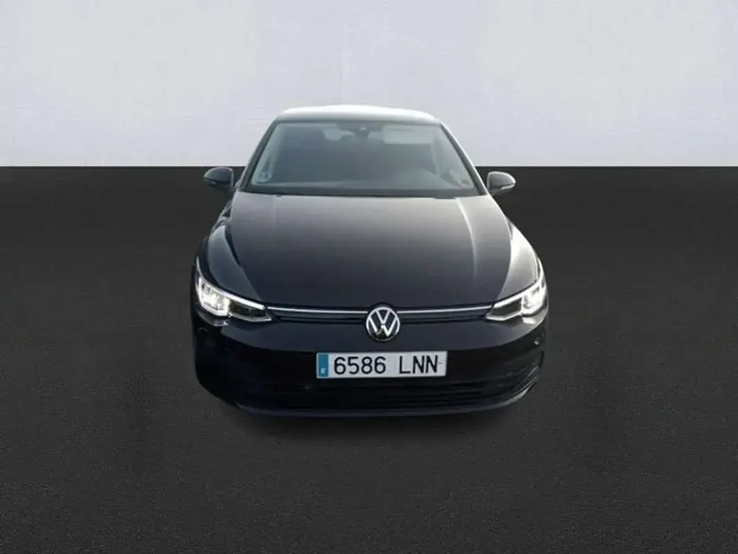 Usado VW Golf VIII Life 116 CV (85 kW) 2021 Negro Utilitario