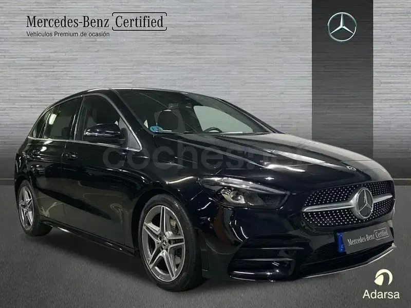 Begagnad Mercedes B180 AMG line 116 HK (85 kW) 2022 Svart Minibuss