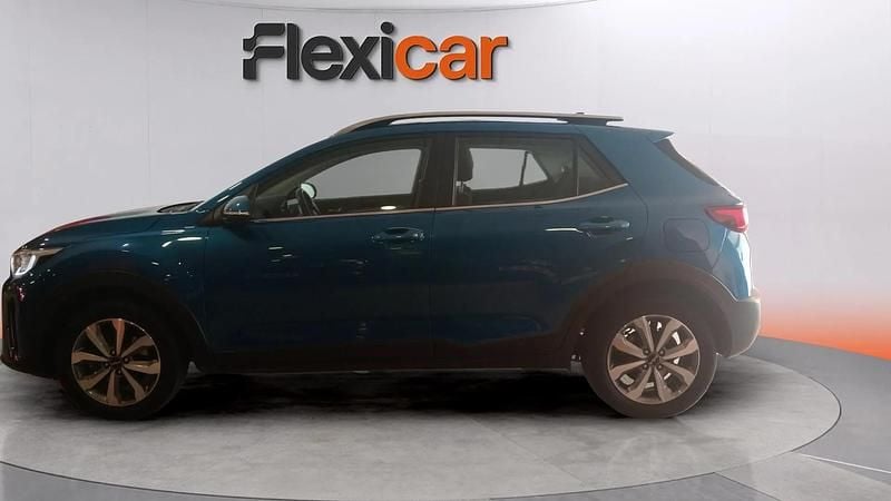 Usado Kia Stonic 84 CV (61 kW) 2023 Azul SUV