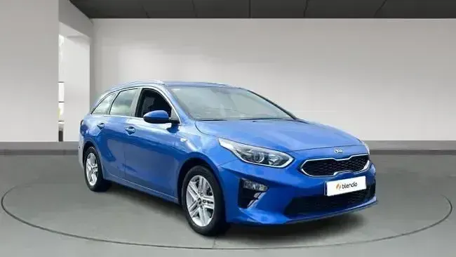 Usado Kia Ceed 136 CV (100 kW) 2022 Azul Utilitario