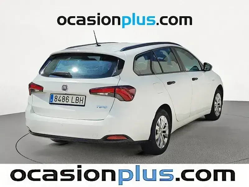 Usado Fiat Tipo Business 120 CV (88 kW) 2019 Blanco Familiar