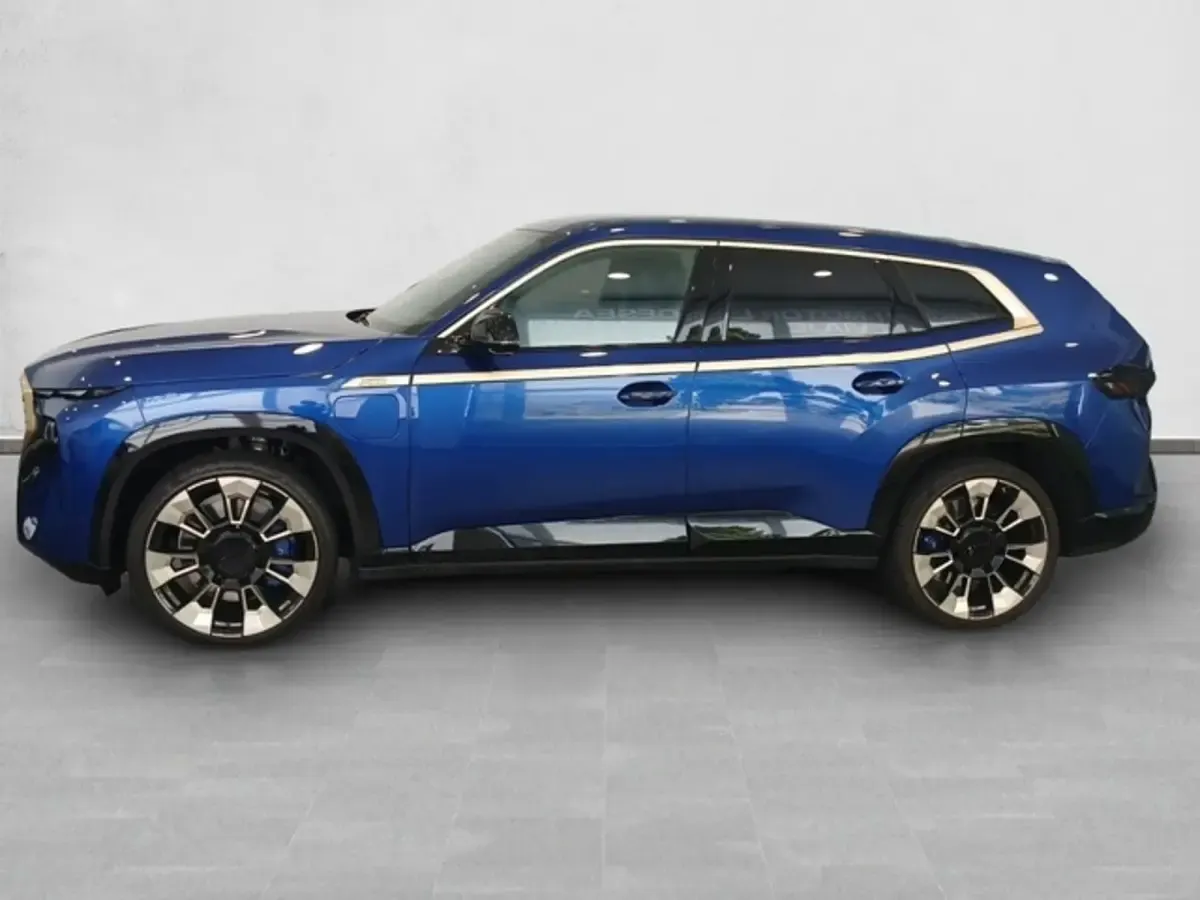 Usado BMW XM Comfort Edition 653 CV (480 kW) 2025 Azul SUV