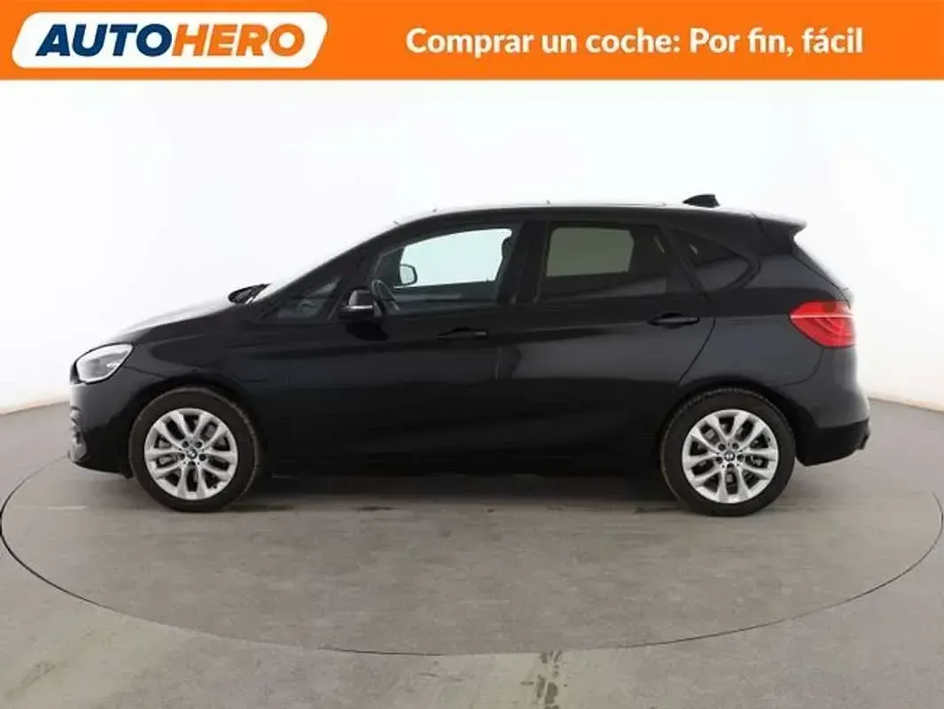 Usado BMW 225 Active Tourer Comfort Edition 224 CV (164 kW) 2021 Negro Monovolumen
