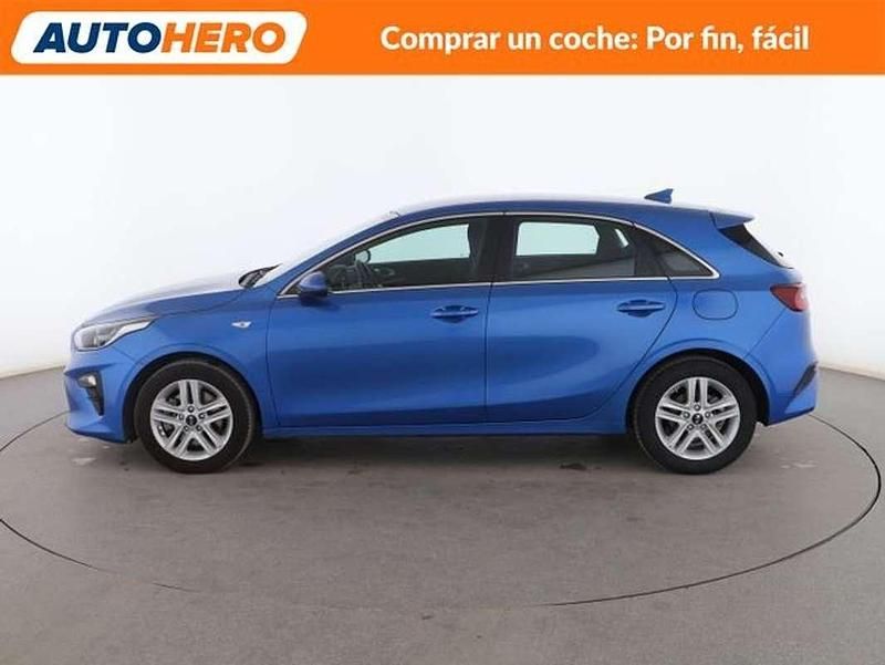 Usado Kia Ceed 121 CV (88 kW) 2018 Azul Utilitario