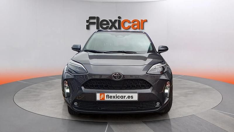 Usado Toyota Yaris Hybrid Active 116 CV (85 kW) 2025 Gris Berlina